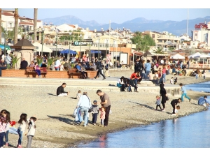 3 Günlük Tatilde Gözdesi Kuzey Ege Oldu