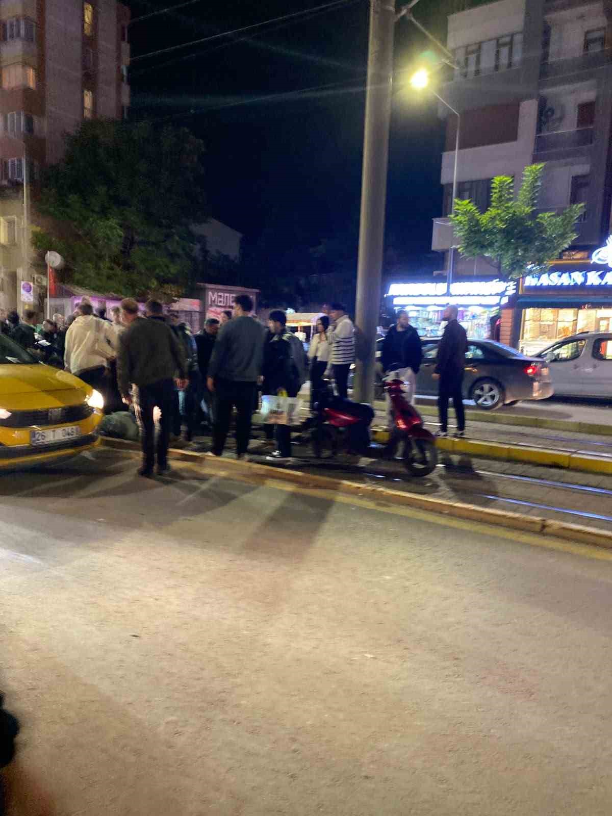 eskisehir-de-motosikletin-carptigi-yaya-agir-yaralandi