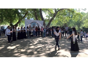 Salihli’de Geleneksel ’Çerkes Pikniği’ Yapıldı