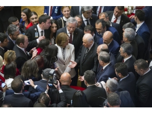 Mhp Lideri Bahçeli’ye 23 Nisan Resepsiyonunda İyi Parti’nin Cumhurbaşkanı Adayı Sorulunca "Bizim Cumhurbaşkanı Adayımız Belli." Dedi.