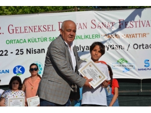 Geleceğin Sanatçıları Ödüllendirildi