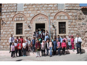 "Küçük Seyyahlar Gediz’i Geziyor" Projesi