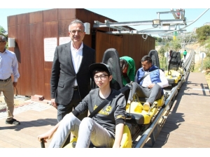 Gebzeli Çocuklar, 23 Nisan’ı Aksiyon Parkı’nda Kutladı