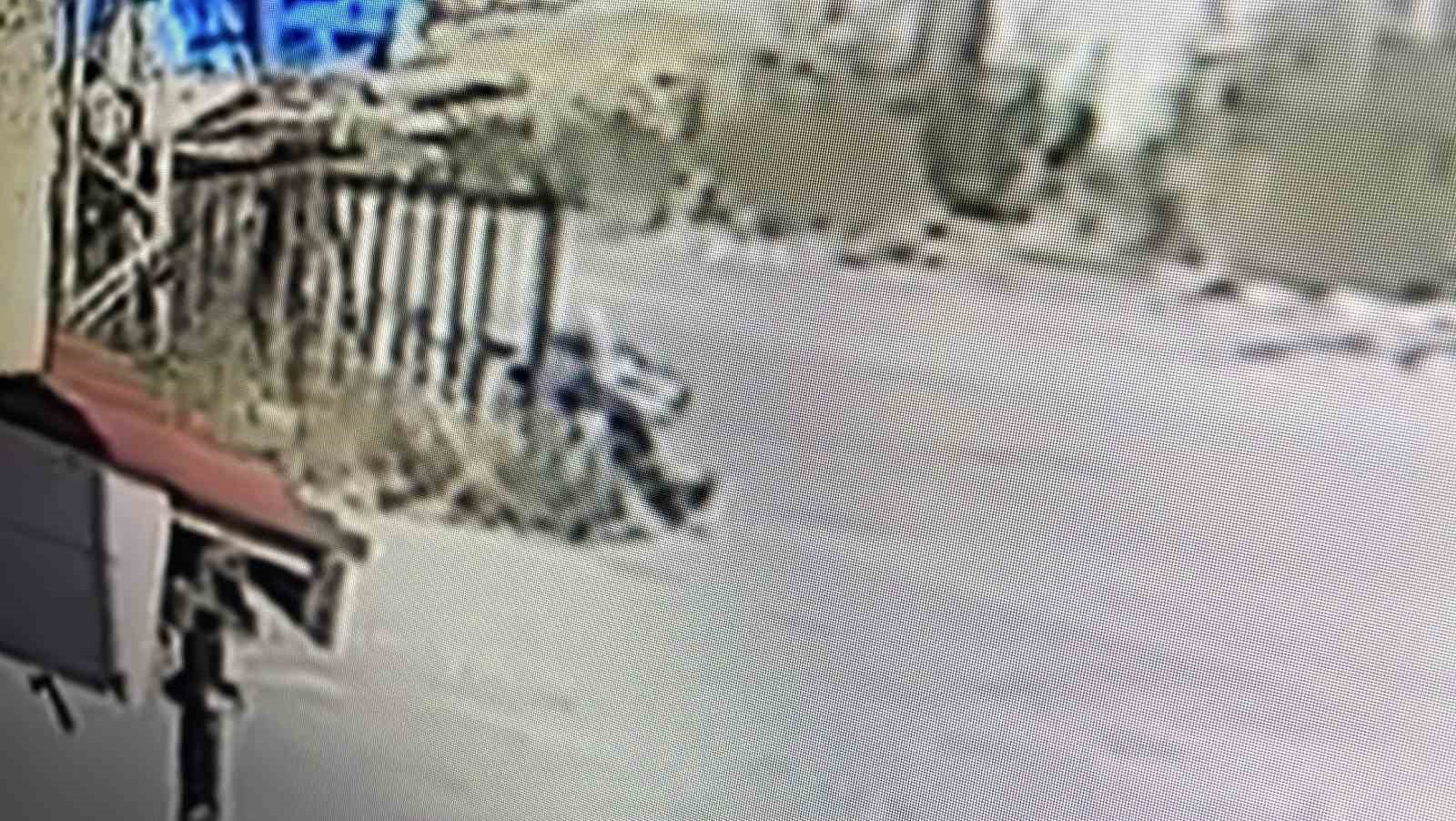 cinnet-getiren-insaat-iscisi-baltayla-3-kisiyi-yaraladi