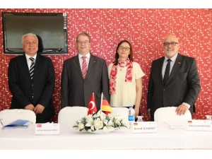 Türk Ve Alman Vatandaşları Sosyal Güvenlik Hakları Konusunda Bilgilendirilecek