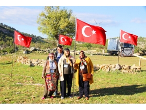 Yunus Emre Kültür Dernekleri Ve Esküder Yörük Şölenine Katıldı