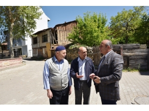 Başkan Arslan, Esnaf Ve Vatandaşları Ziyaret Etti