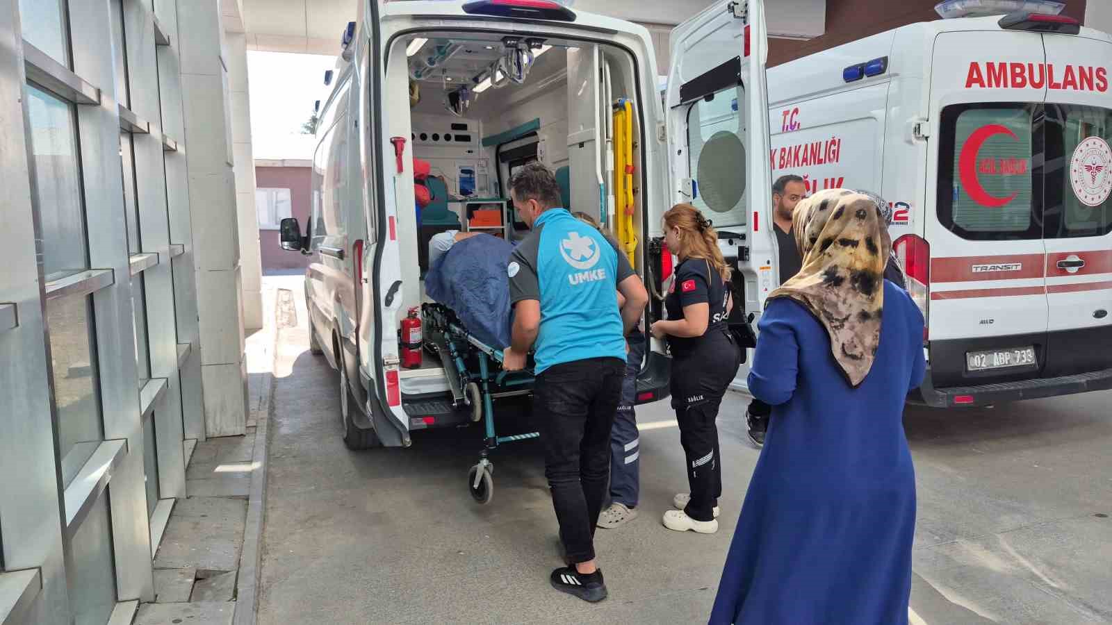 incir-toplarken-agactan-dusen-kisi-yaralandi