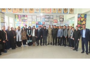 İmam Hatip Lisesinde Görsel Sanatlar Sergisi Açıldı