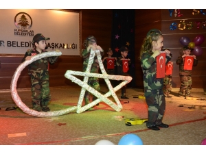 Nezaket Okulundaki Minikler Kep Attı