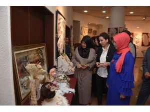 İğne Oyaları Beğeniye Sunuldu