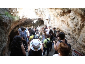 ’Foto Safari’ Ekibi İletişim Fakültesi Öğrencileriyle Buluştu