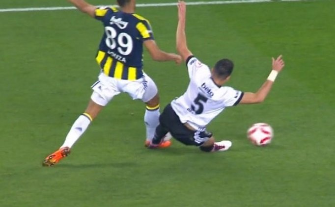 Pepe, Fenerbahçe - Beşiktaş Maçında Oynayamayacak