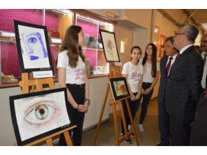 Geleceğin Grafik Tasarımcılarının Eserleri Hayran Bıraktı