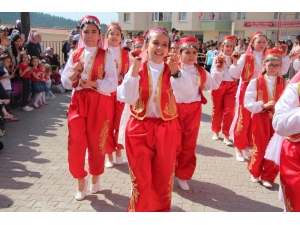 Edebali Ortaokulu’ndan 23 Nisan Coşkusu Sürüyor