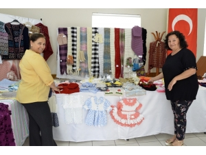 Tepebaşı’nda Kursiyer Kadınlar Hünerlerini Sergiliyor