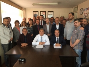 Ayan, İl Başkanlığından İstifa Ederek Adaylığını Açıkladı