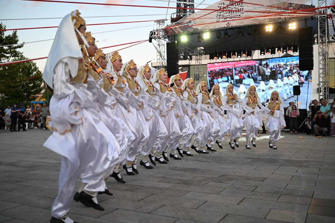 kartepe-de-balkan-esintisi