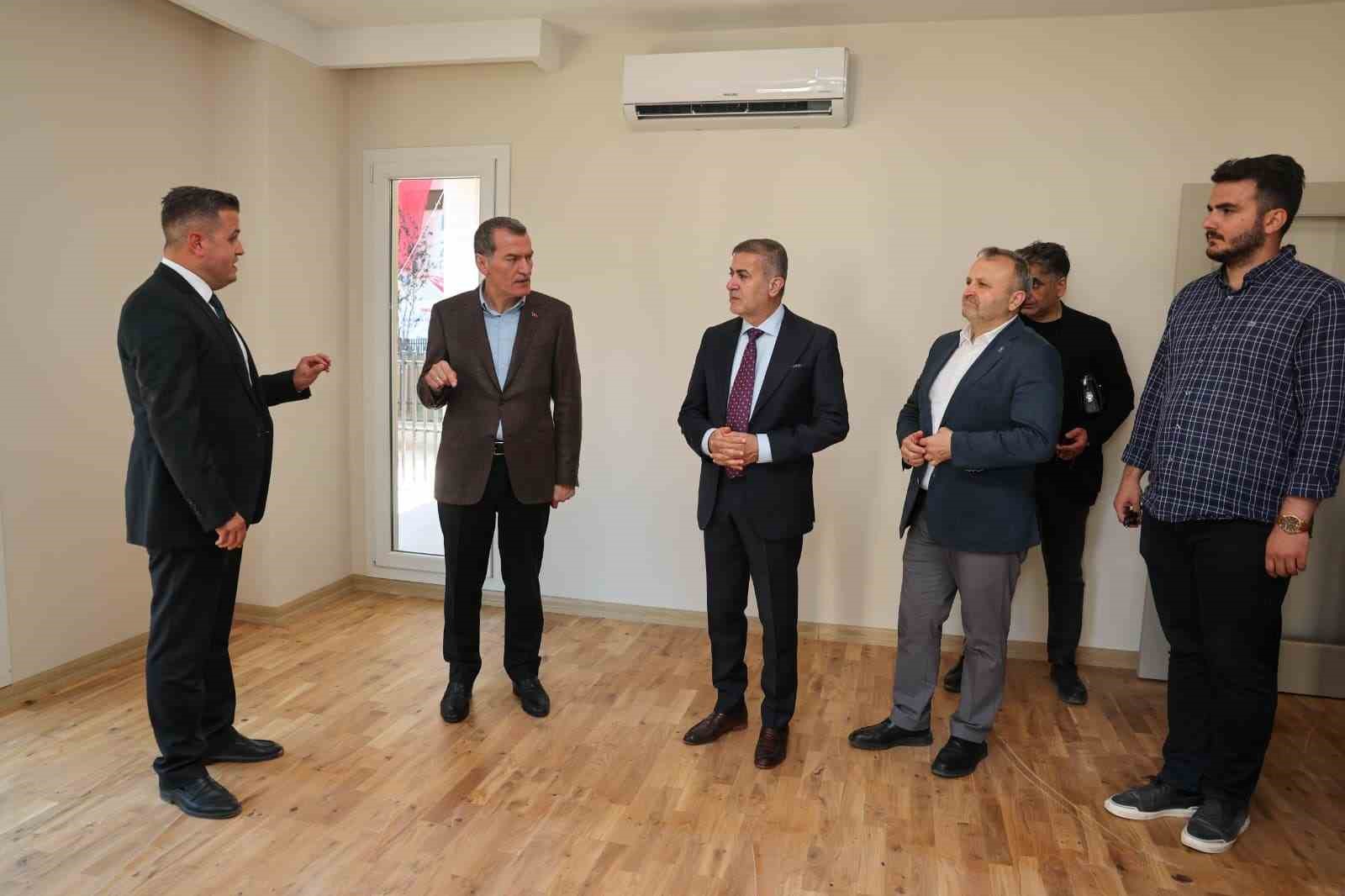 zeytinburnu-nda-alya-merkezefendi-konutlari-nin-anahtar-teslim-toreni-gerceklestirildi