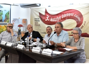 Antalya Edebiyat Günleri Başladı