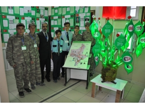 Lisesi Gençlerin ’Bir Ölür Bin Yaşarız’ Projesi