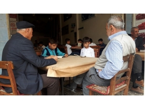 500 Yıllık Okuma Geleneğini Yaşattılar