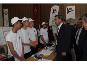 Müdür Yıldırım: İmam Hatip Liseleri Dini Eğitim Vermenin Dışında Artık Bilimsel Çalışmalarda Yapıyor