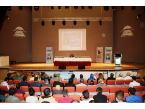 Yeni Dünya Düzeninde Türkiye Konuşuldu