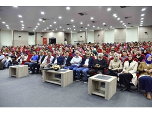 Saü’de İslam’da Dini Düşünceler Konferansı Gerçekleşti