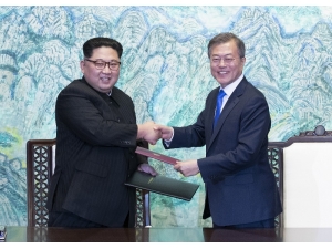 Koreli Liderler Anlaştı: “Kore Yarımadası’nda Bundan Böyle Savaş Olmayacak”