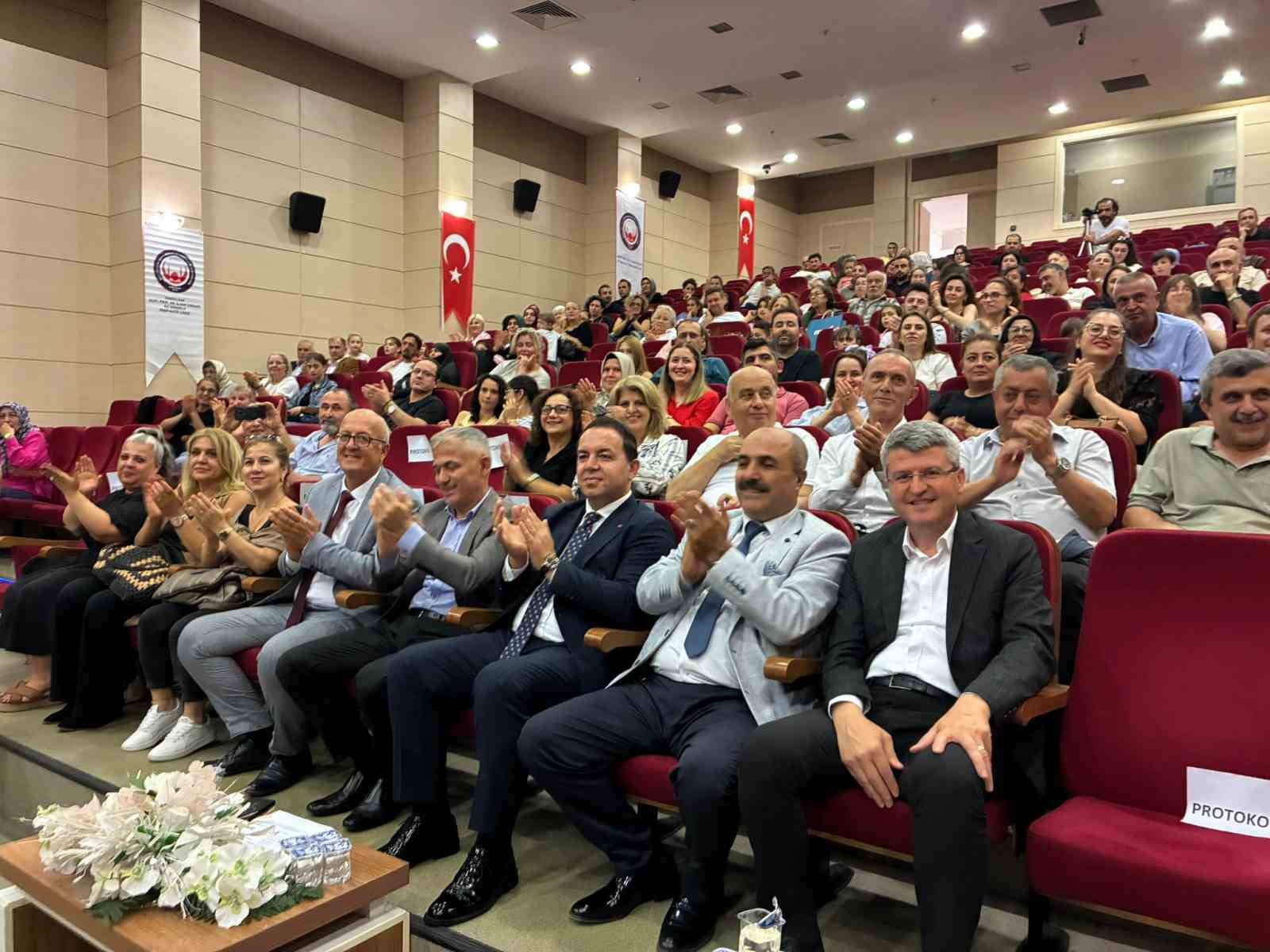 turkulerle-turkiye-korosu-ndan-unutulmaz-konser
