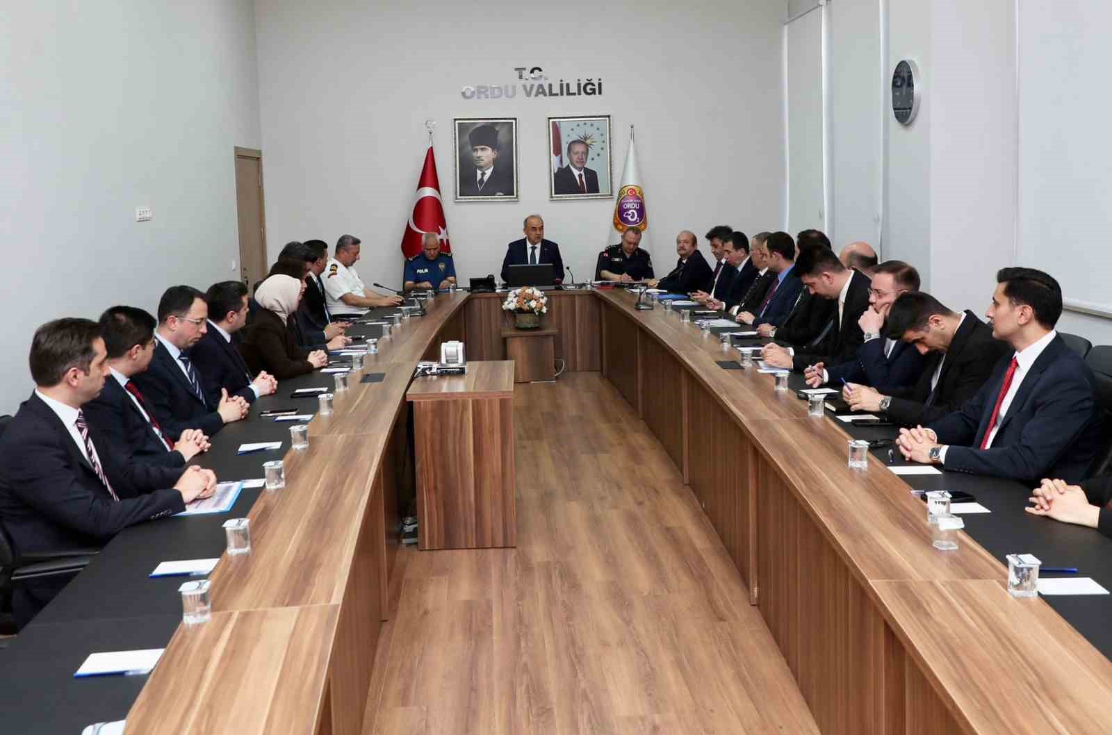 ordu-nun-5-aylik-asayis-raporu-aranmasi-bulunan-3-bin-900-supheli-yakalandi