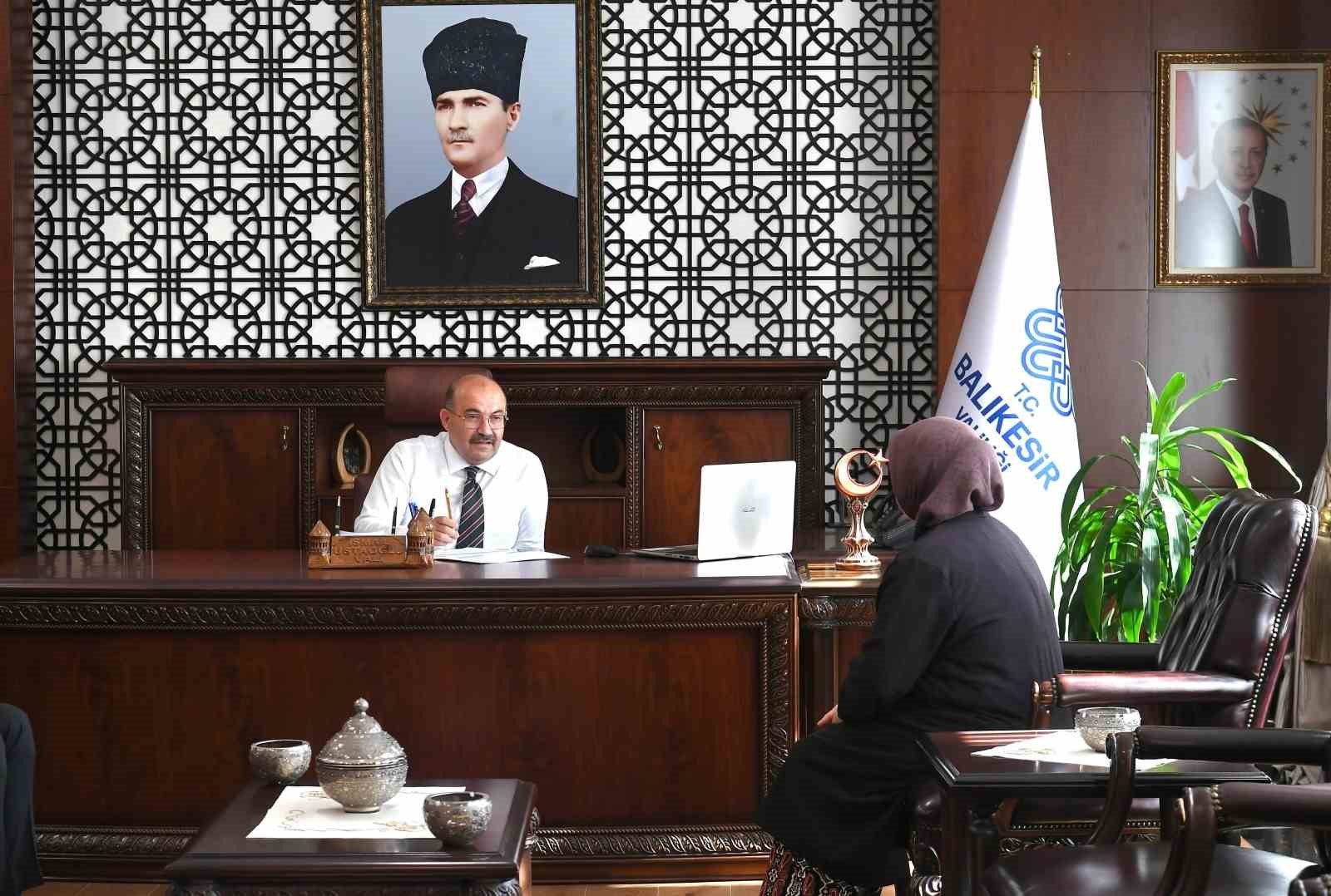 vali-ustaoglu-vatandaslarin-taleplerini-dinledi