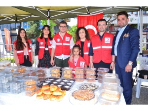 Üniversite Öğrencileri Afrin’e Destek İçin Kermes Düzenledi.