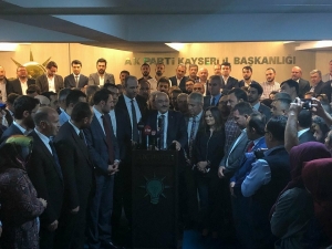 Ak Parti İl Başkanlığından İstifa Eden Özden Teşkilatından Helallik İstedi