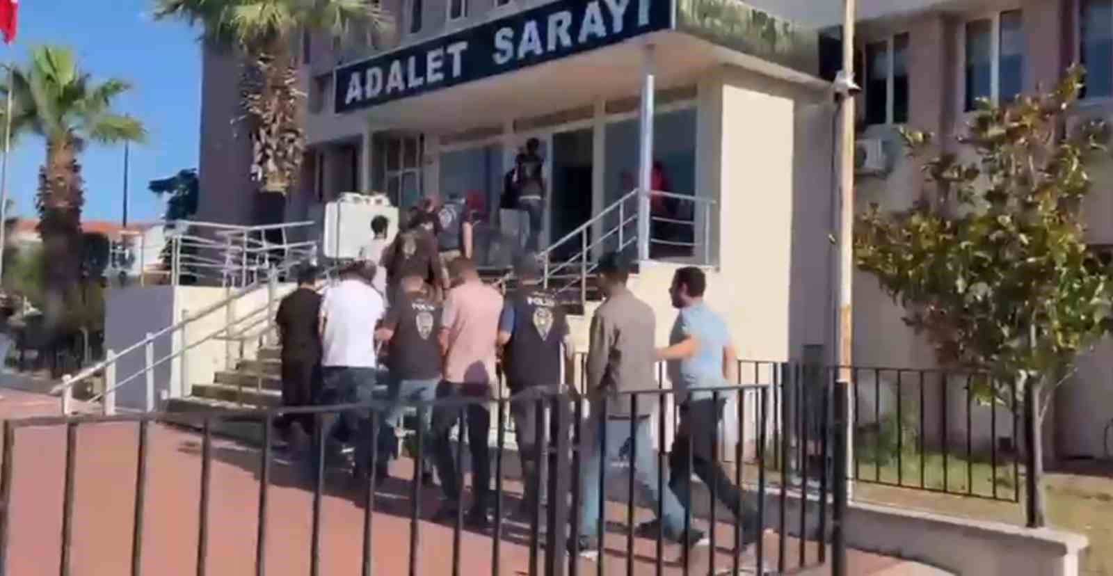 ayvalik-merkezli-11-ilde-dev-nitelikli-dolandiricilik-operasyonu