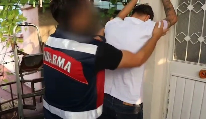 mersin-de-sahte-ilan-dolandiricilarina-operasyon-18-tutuklama