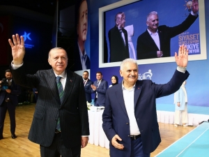 Cumhurbaşkanı Erdoğan: "Ey 15 Milletvekili Siz İradenizi Nasıl Oluyor Da Bu Kadar Ucuza Satıyorsunuz"