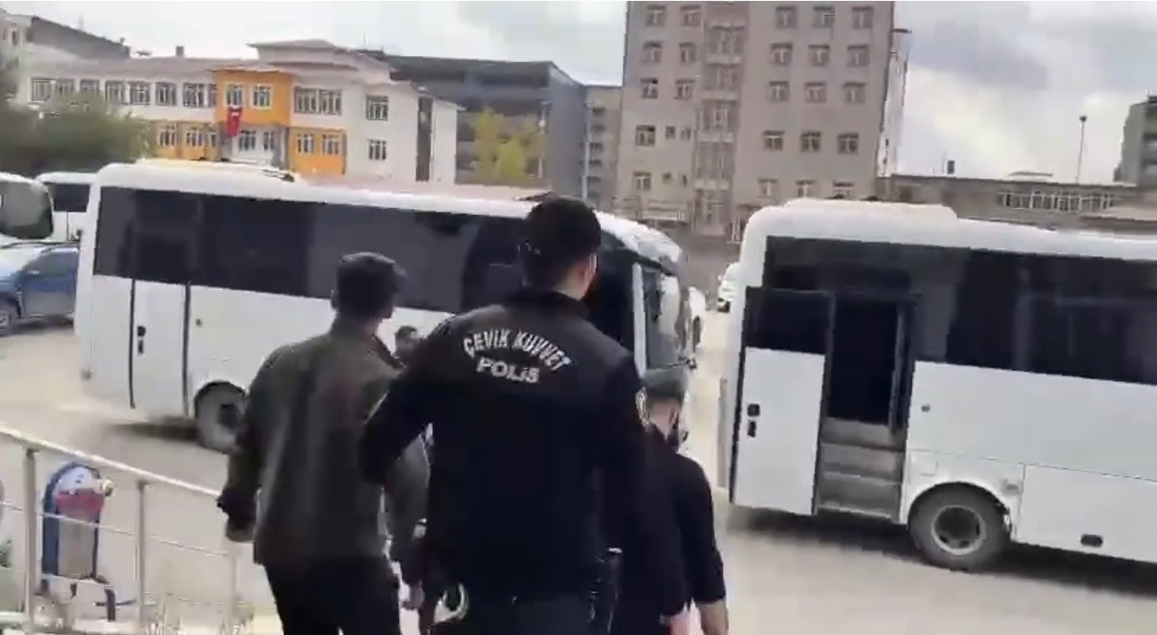 yuksekova-da-yasa-disi-bahis-operasyonu-46-gozalti