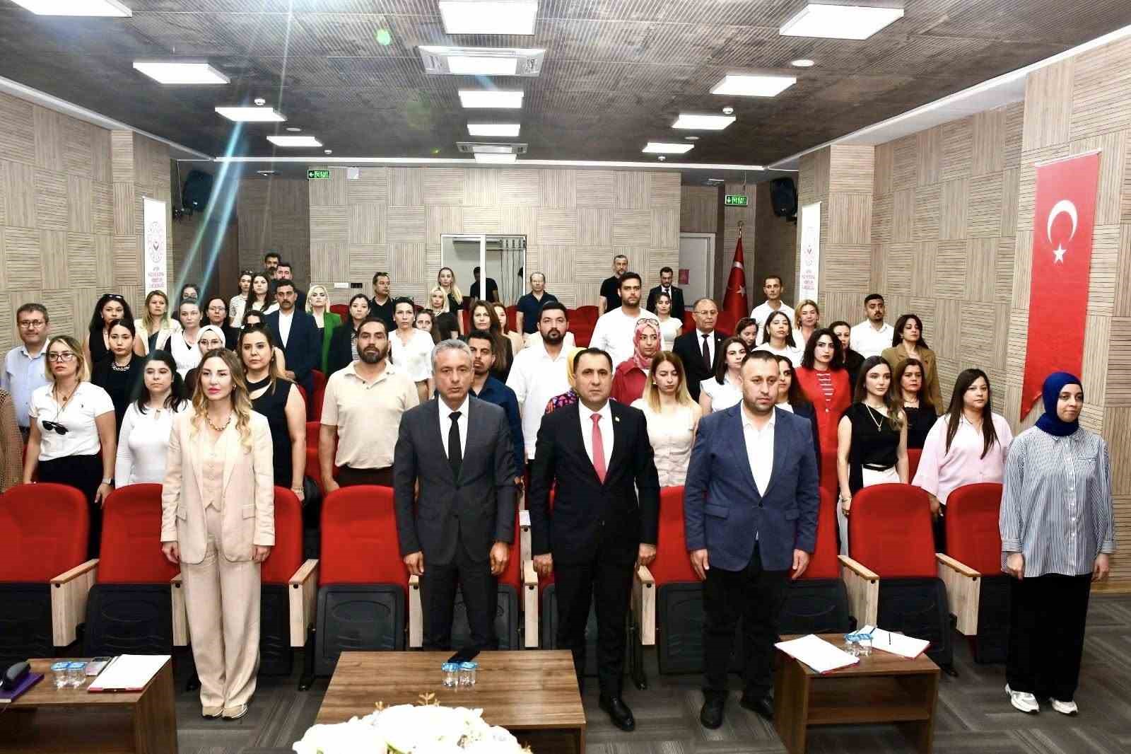 aydin-da-cocuk-hizmetleri-masaya-yatirildi