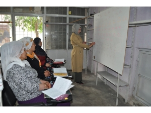 Kadınlar Talep Etti, Belediye Kurs Açtı