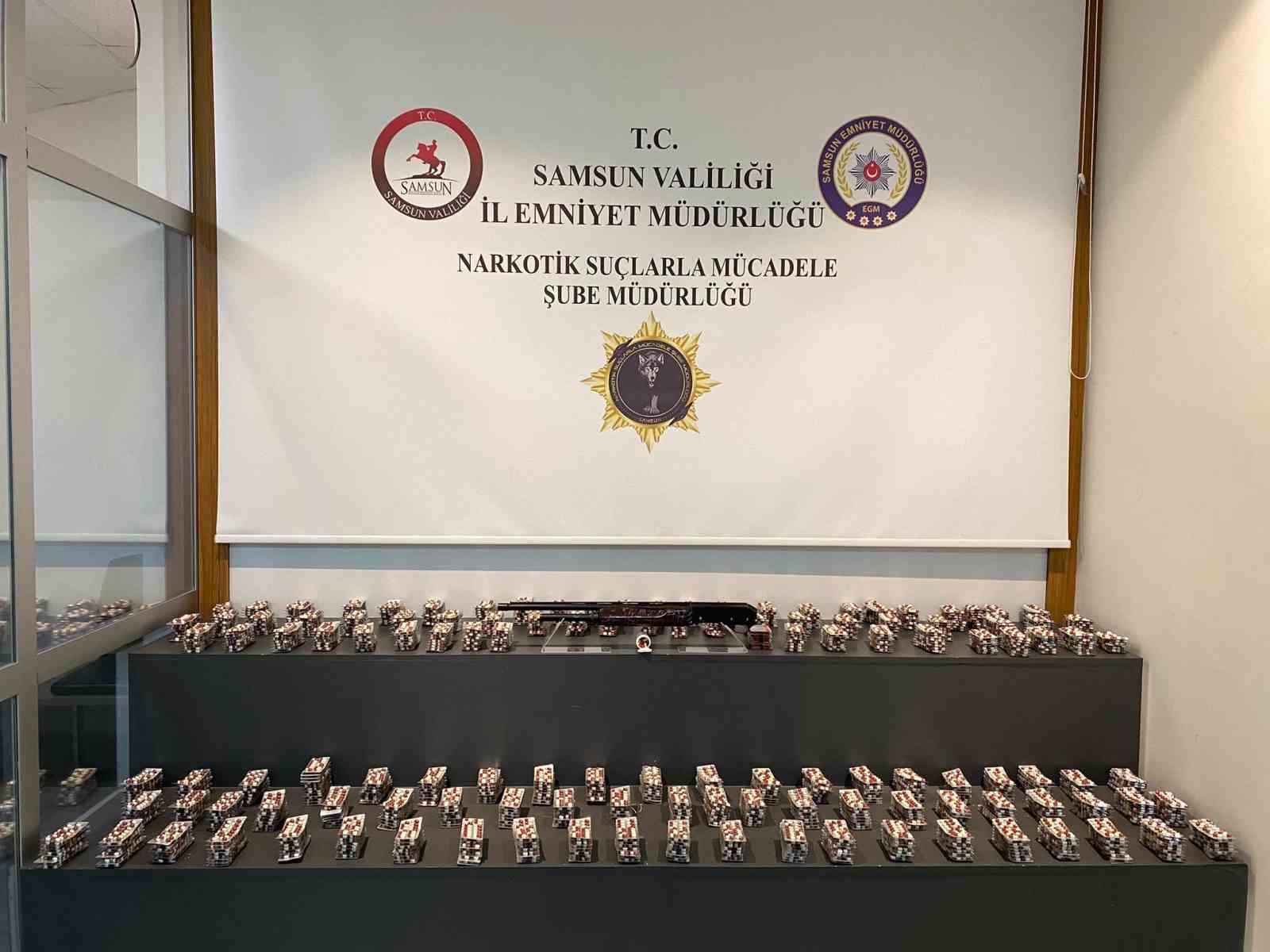samsun-da-ikamette-13-bin-48-sentetik-ecza-hap-ele-gecirildi