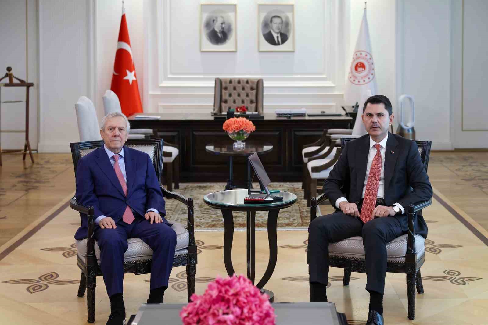 bakan-kurum-fenerbahce-spor-kulubu-baskani-aziz-yildirim-i-kabul-etti