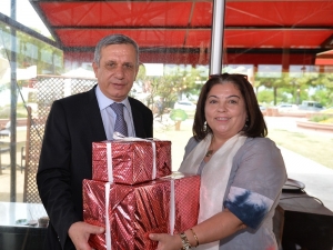 En Fazla Atık Toplayan Çevreci Muhtarlar Ödüllendirildi