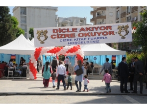 Cizre’de Kitap Fuarı Açıldı