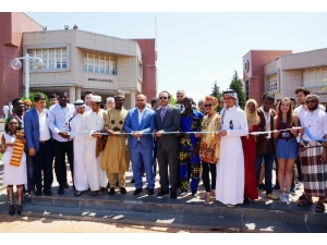 Udef Başkanı Bolat: “Türkiye’deki Üniversitelerde 115 Bin Yabancı Öğrenci Eğitim Görüyor”