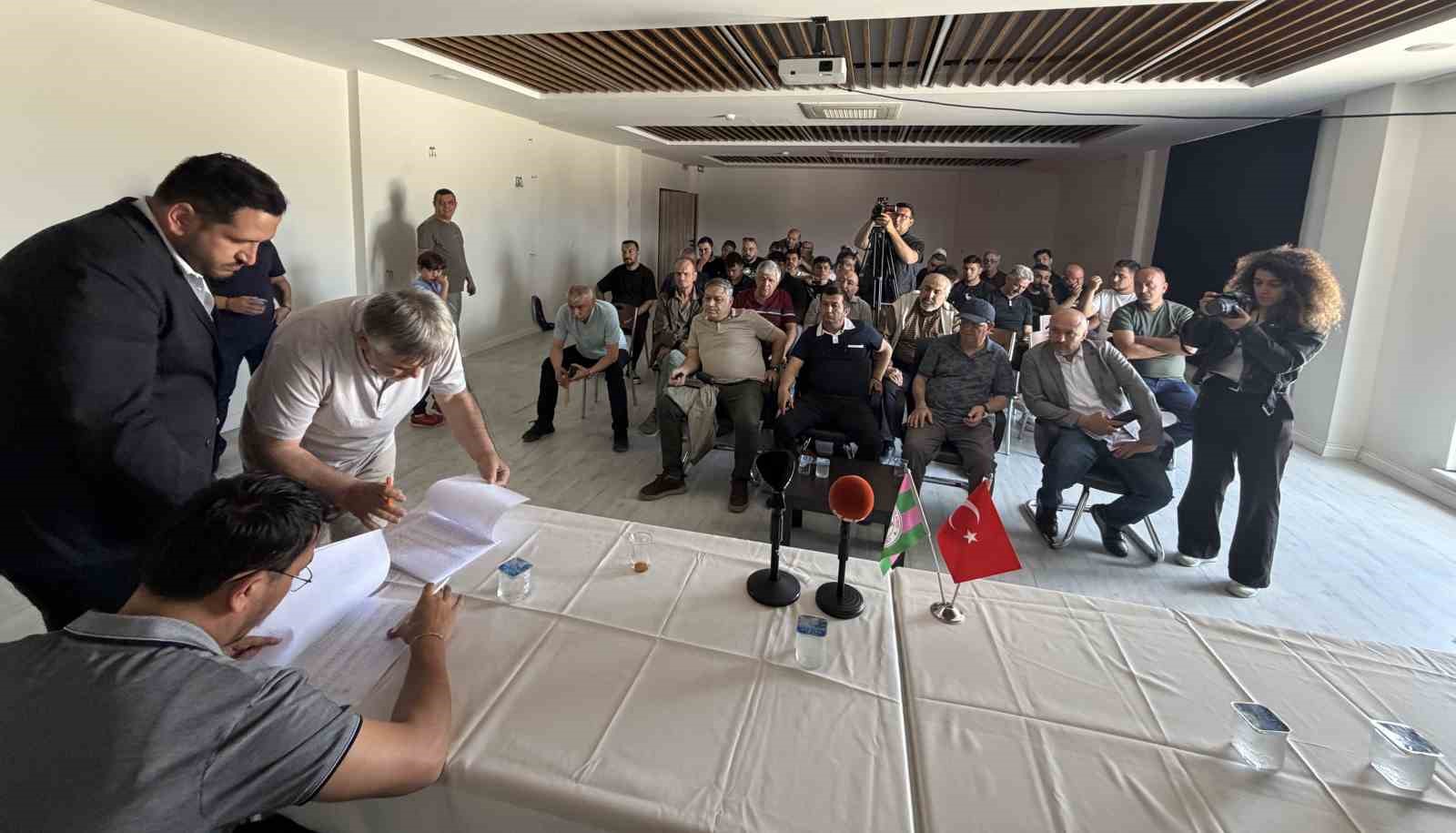 isparta-32-spor-un-kongresi-2-kez-ertelendi