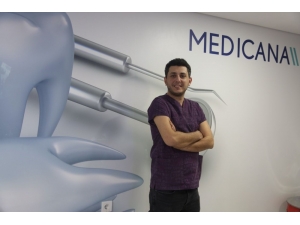 "Diş Eti Hastalıkları Kendiliğinden İyileşmez"