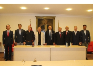 Ayvalık’ta Ato Yeni Yönetimiyle Göreve Başladı