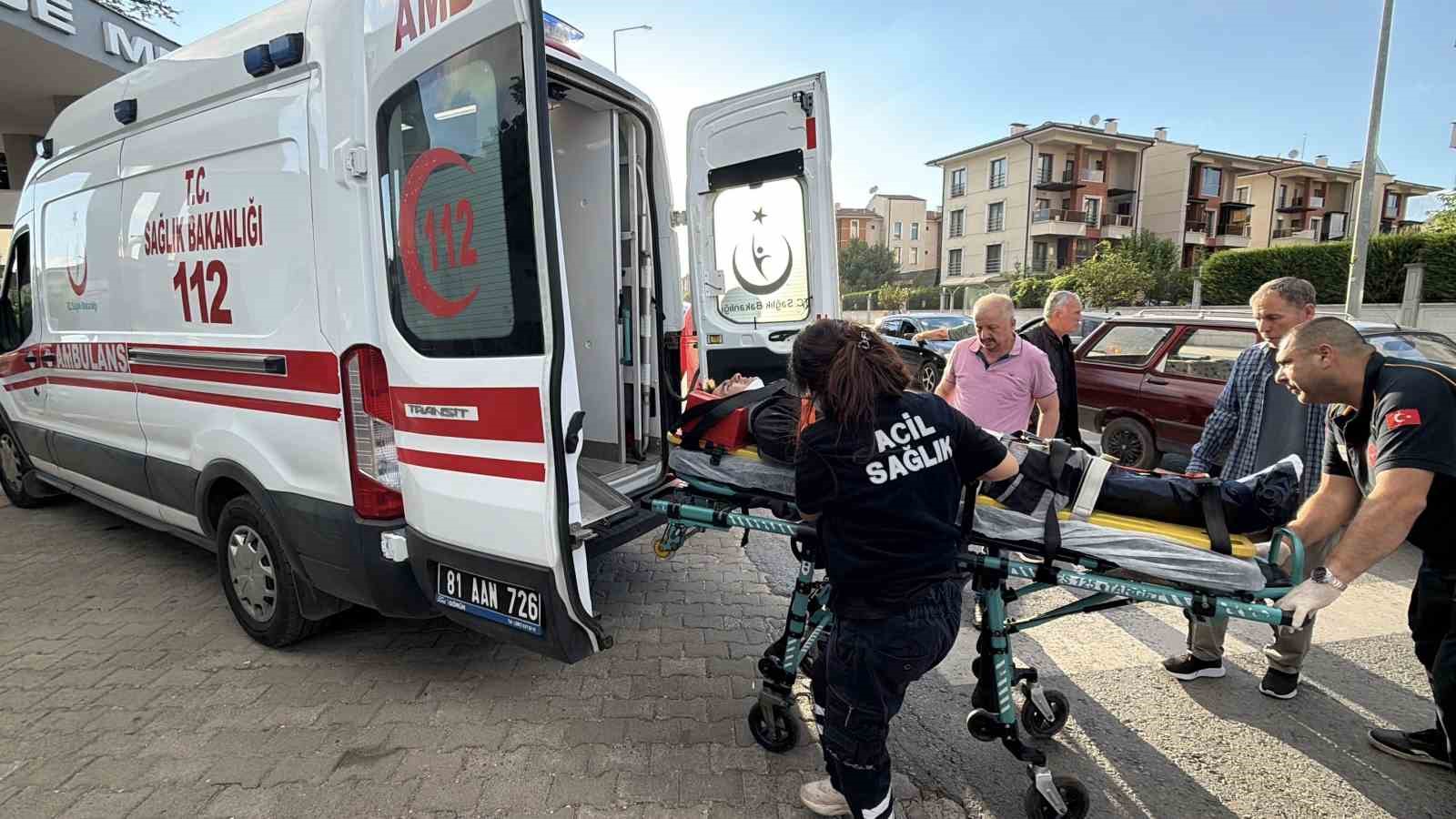 otomobile-carpmamak-icin-manevra-yapinca-bisikletten-dustu